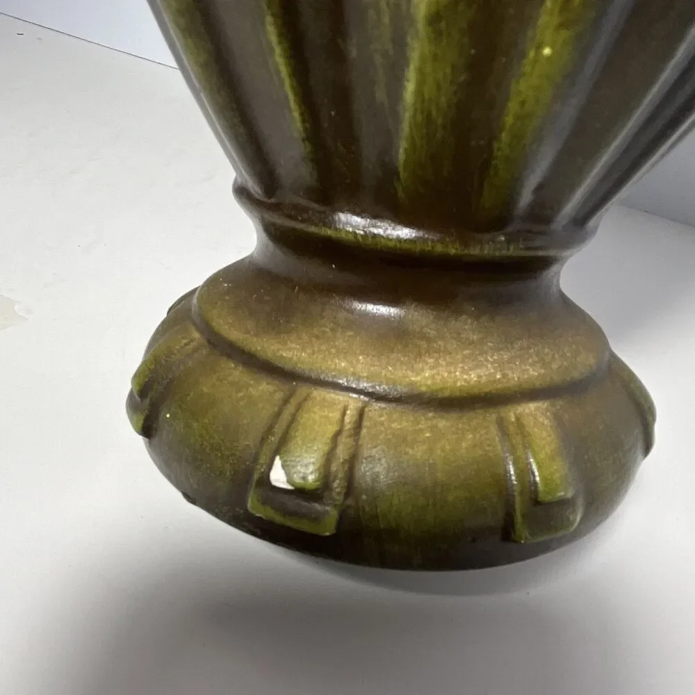 Vintage Haeger USA Art Pottery Vase #2464 Olive Green Ribbed Pedestal 9” MCM